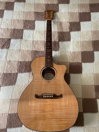 Guitarra Electroacústica Fender