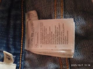 Shorts vaqueros para mujer H&M.