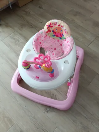 Andador bebé rosa con juguete