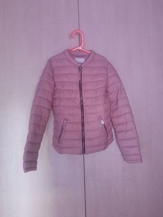 Abrigo invierno niña, color rosa palo, talla Xs.