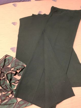 pantalón,chaleo y camiseta ZARA  verde oscuro