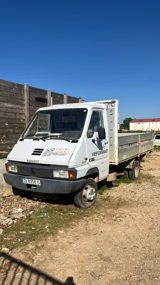 Camión Renault B110 3500kg
 