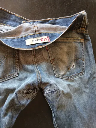 Pantalón Levi's 512 Bootcut Azul talla M. 32/32.