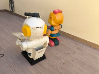 Robot Emilio y Martina