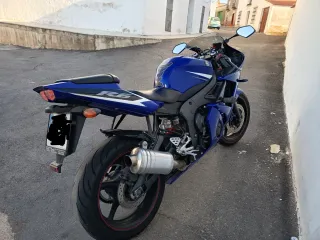 Yamaha YZF R6 Azul
