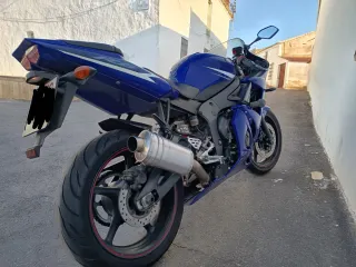 Yamaha YZF R6 Azul