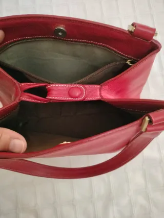 Bolso de piel rojo Acosta
