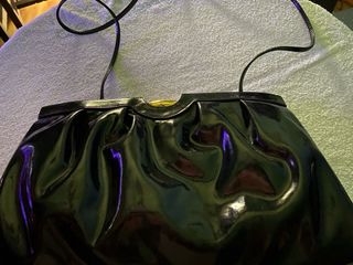 Bolso Negro Charol Dorado