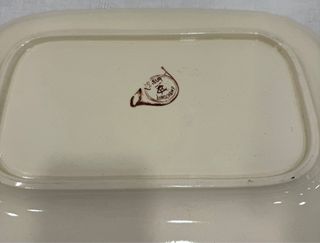 Fuente Longchamp antigua – Escena de caza en sepia