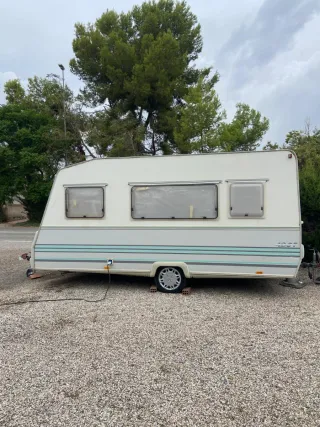 Caravana Sun Roller 420 F 3 ambientes 750Kg