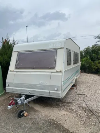 Caravana Sun Roller 420 F 3 ambientes 750Kg