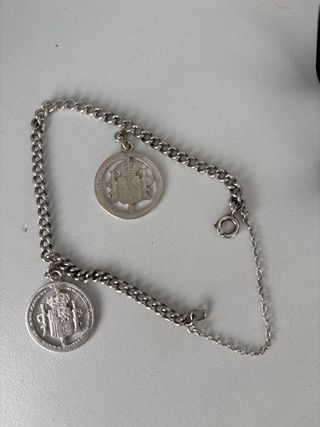 Pulsera antigua plata con dijes