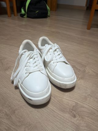 Zapatos blancos casuales