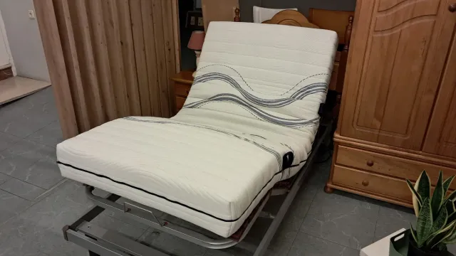 Somier articulado motor + Colchón de làtex. NUEVO 