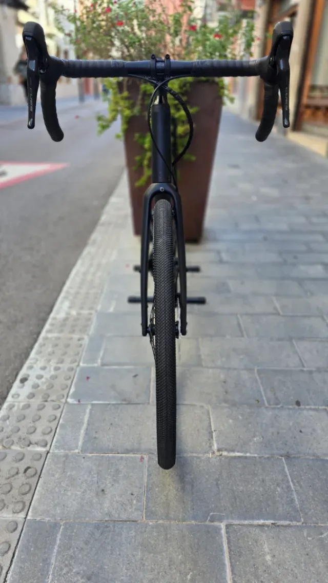 OFERTA! CUBE NUROAD PRO GRAVEL NUEVA 2025 Talla 56