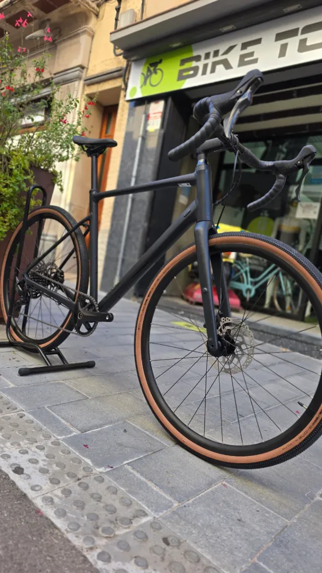 OFERTA! CUBE NUROAD PRO GRAVEL NUEVA 2025 Talla 56