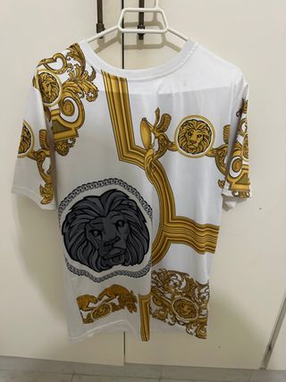 Camiseta Estampada León y Oro Talla M