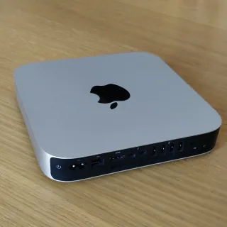 Mac mini 2014 + Teclado Apple + Magic Trackpad