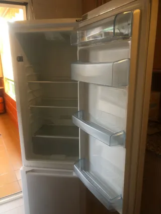 Cassetti e accessori per frigoriferi