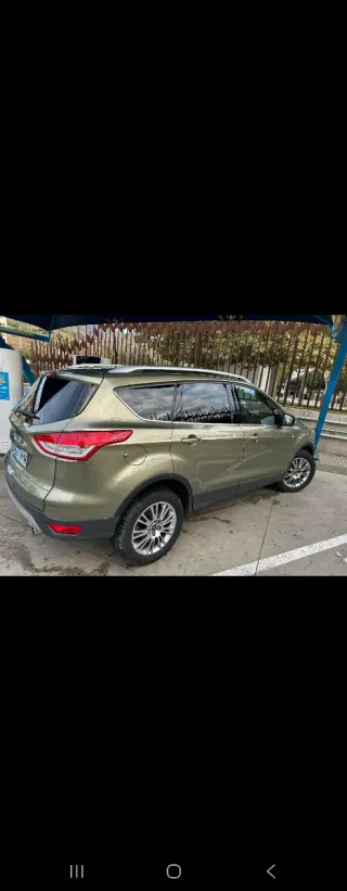 Ford Kuga 2014