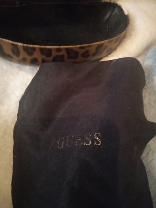 Funda de gafas Guess leopardo