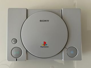 PlayStation 1 SCPH-7502 – Completa + Gioco