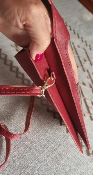 Bolso móvil táctil transparente rojo