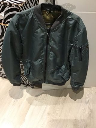 Cazadora Bomber Reversible Pull&Bear Talla M