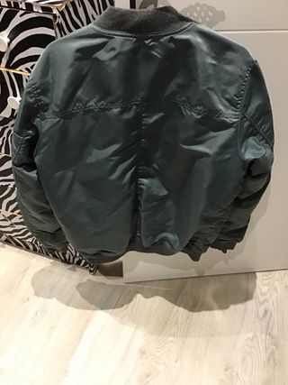 Cazadora Bomber Reversible Pull&Bear Talla M