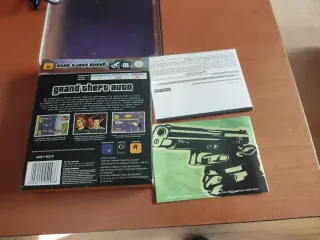 Caja Grand Theft Auto Game Boy Advance