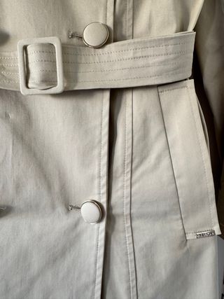 Gabardina beige en muy buen estado