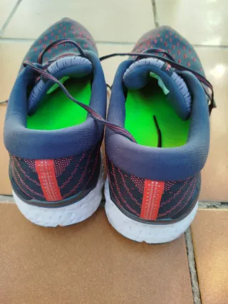 Zapatillas Brooks Running.