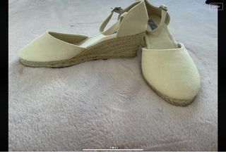 Zapatos esparto cuña beige