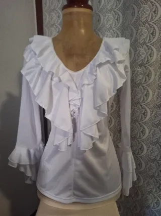 BLUSA FLAMENCA NUEVA CON VOLANTES TALLA M