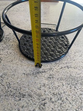 Porta vasi in metallo nero