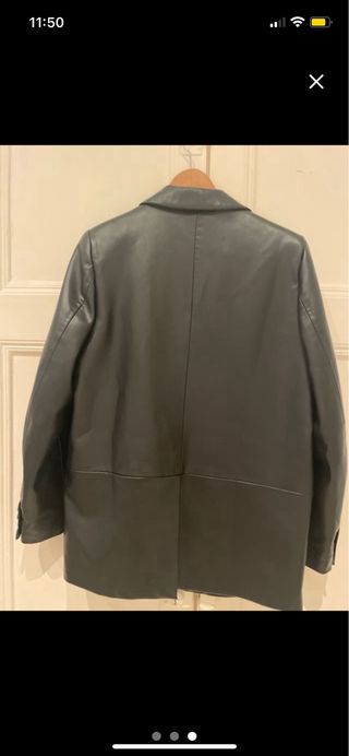 Blazer Zara efecto piel Talla M