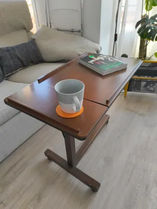 Mesa auxiliar vintage madera reclinable