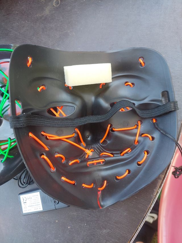 Máscaras LED para Halloween Están sin usar