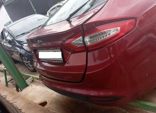 Ford 439752 volante mondeo lim. trend