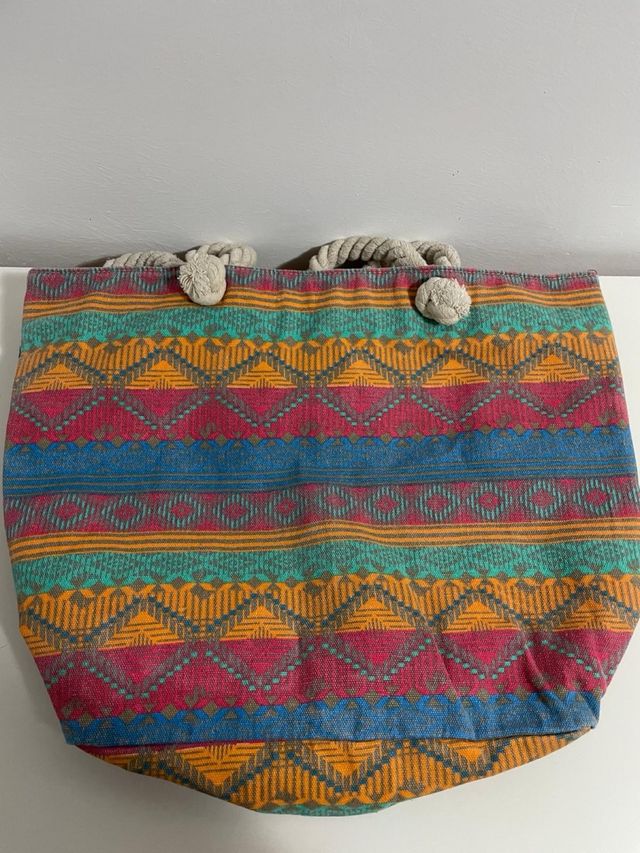 Bolso de tela con estampado étnico