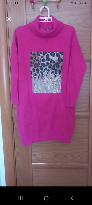 Vestido rosa cuello alto estampado animal