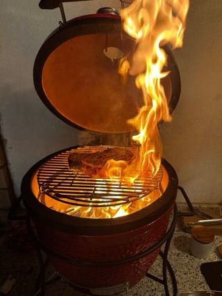 Griglia Kamado Joe Junior Include la copertina originale