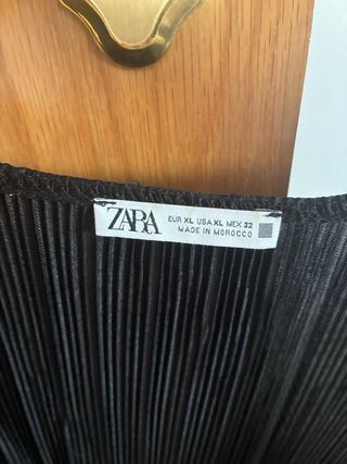 Blusa Zara Negra Volantes