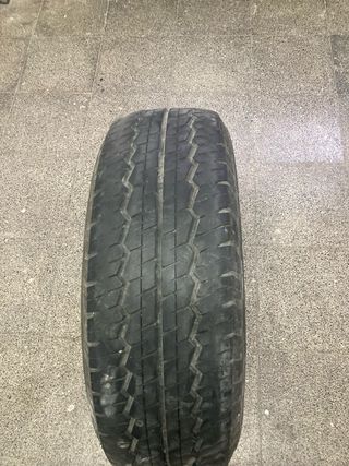 Neumáticos 215/70R15