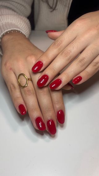 Manicura a domicilio o en home studio.