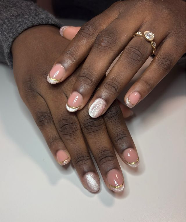 Manicura a domicilio o en home studio.