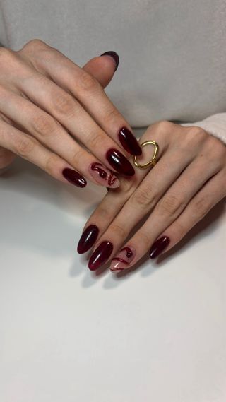 Manicura a domicilio o en home studio.