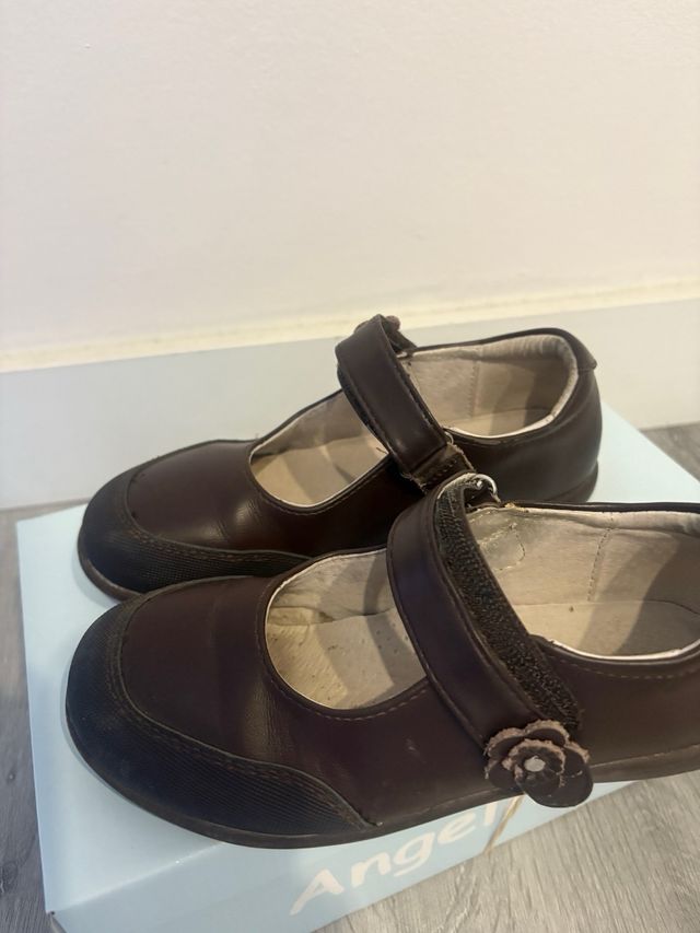 Zapatos colegiales niña marrón T.32