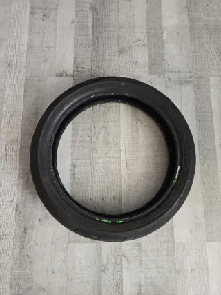 Neumático 120/70/ZR17 USADO
BRIDGESTONE 