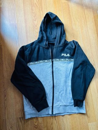 Sudadera y Camiseta Fila Gris y Negra